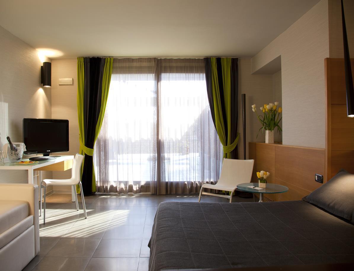 Zone Hotel Roma