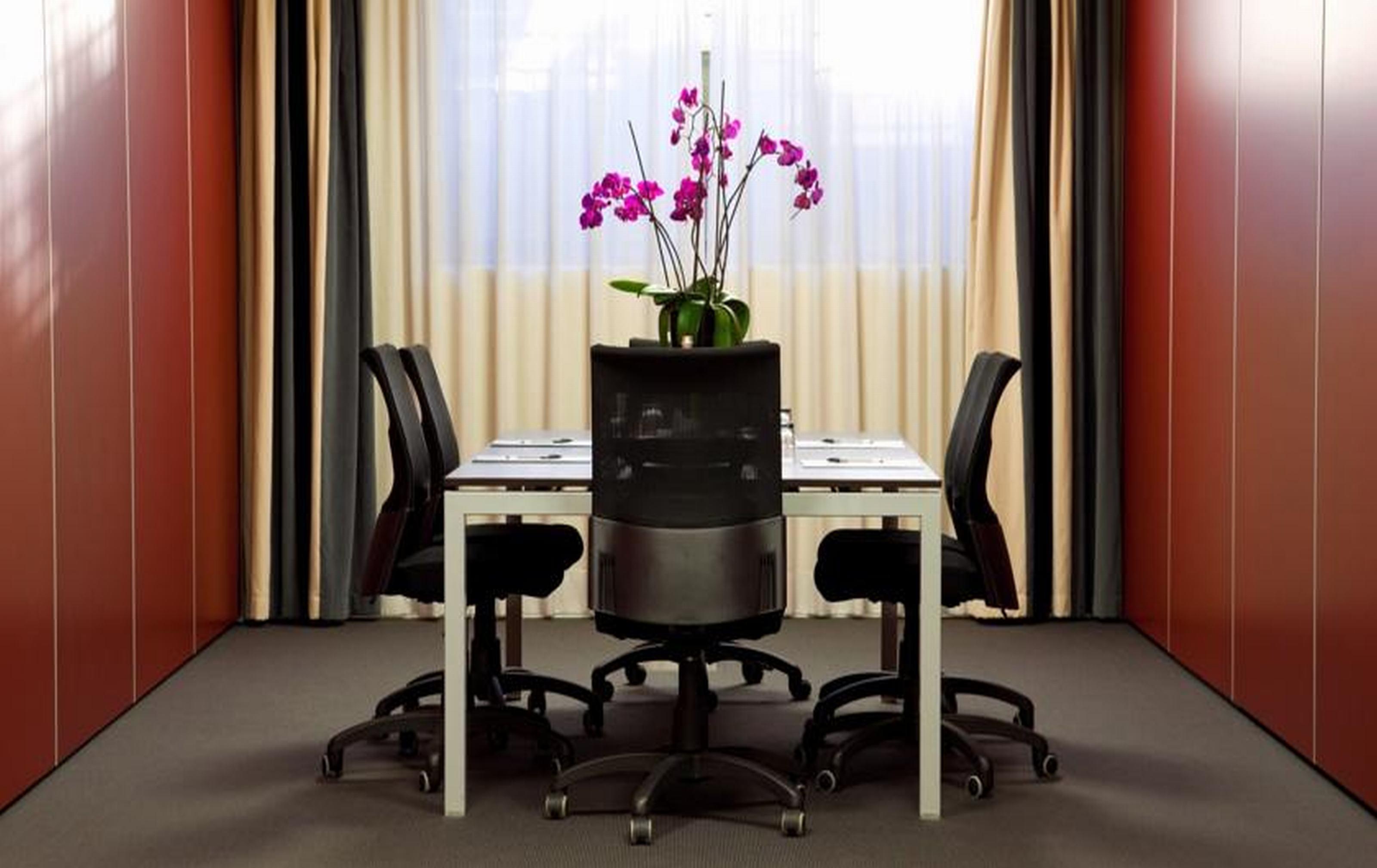 Hotel Zone 4*