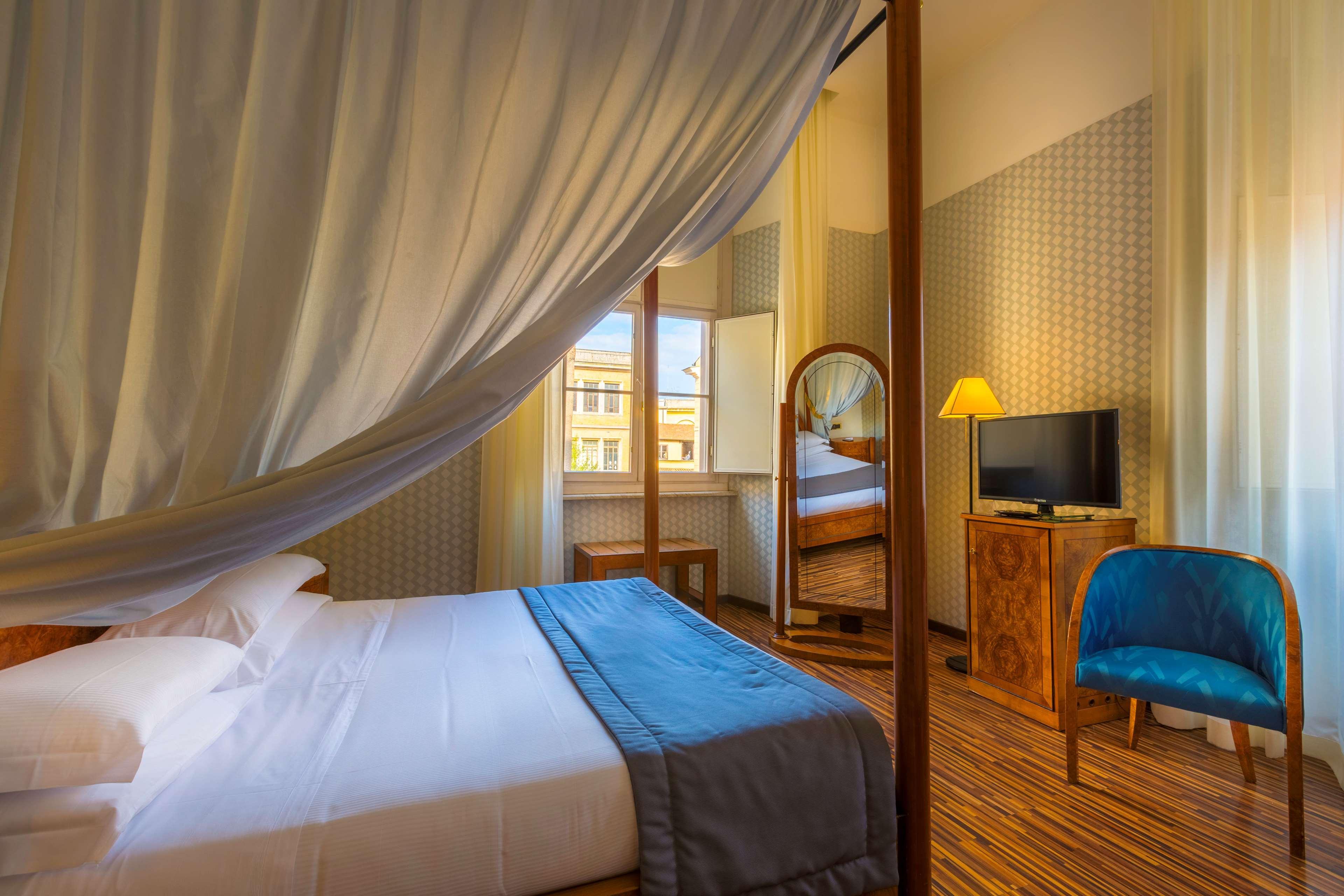 Best Western Artdeco 4*