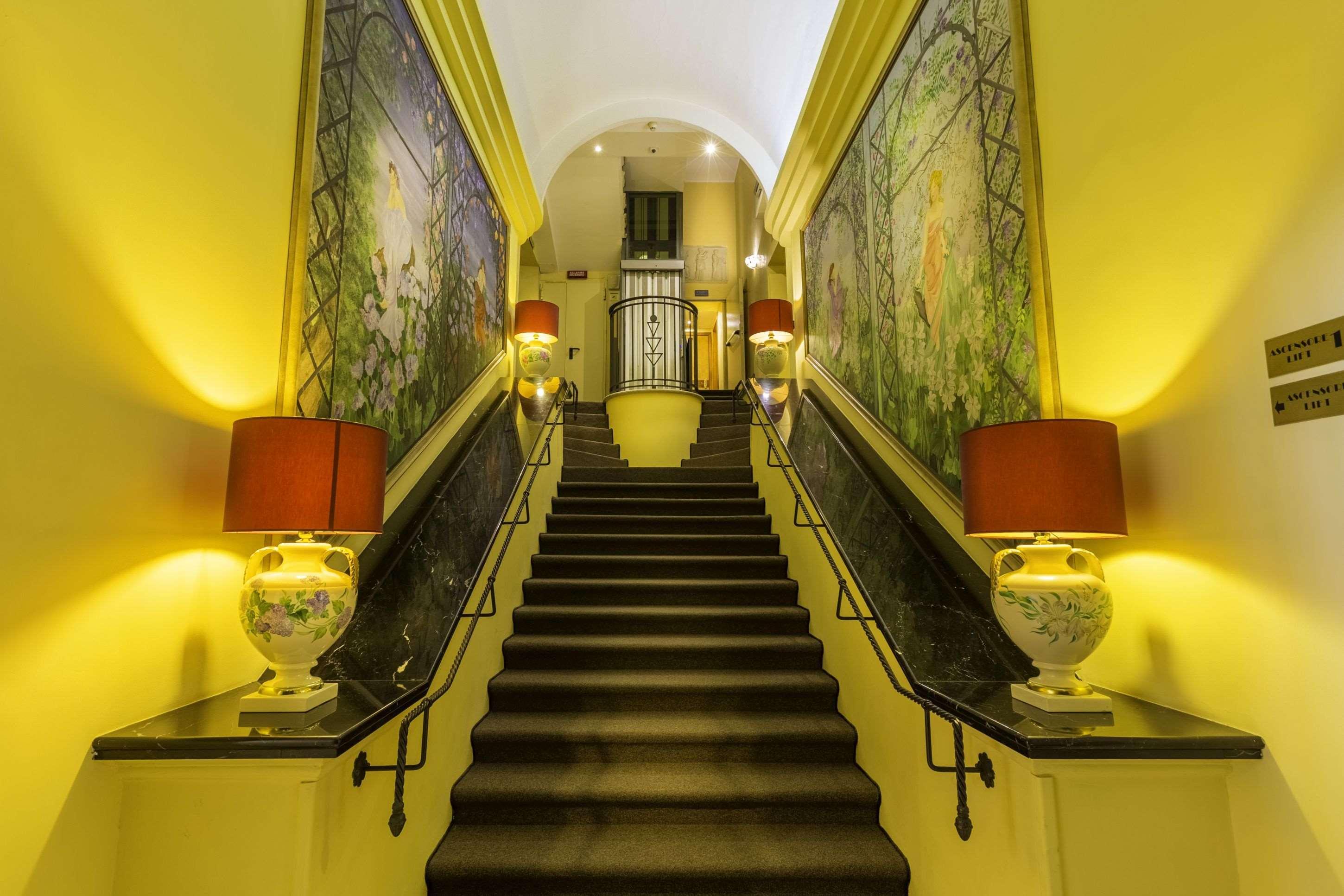 Best Western Artdeco Hotel 4*
