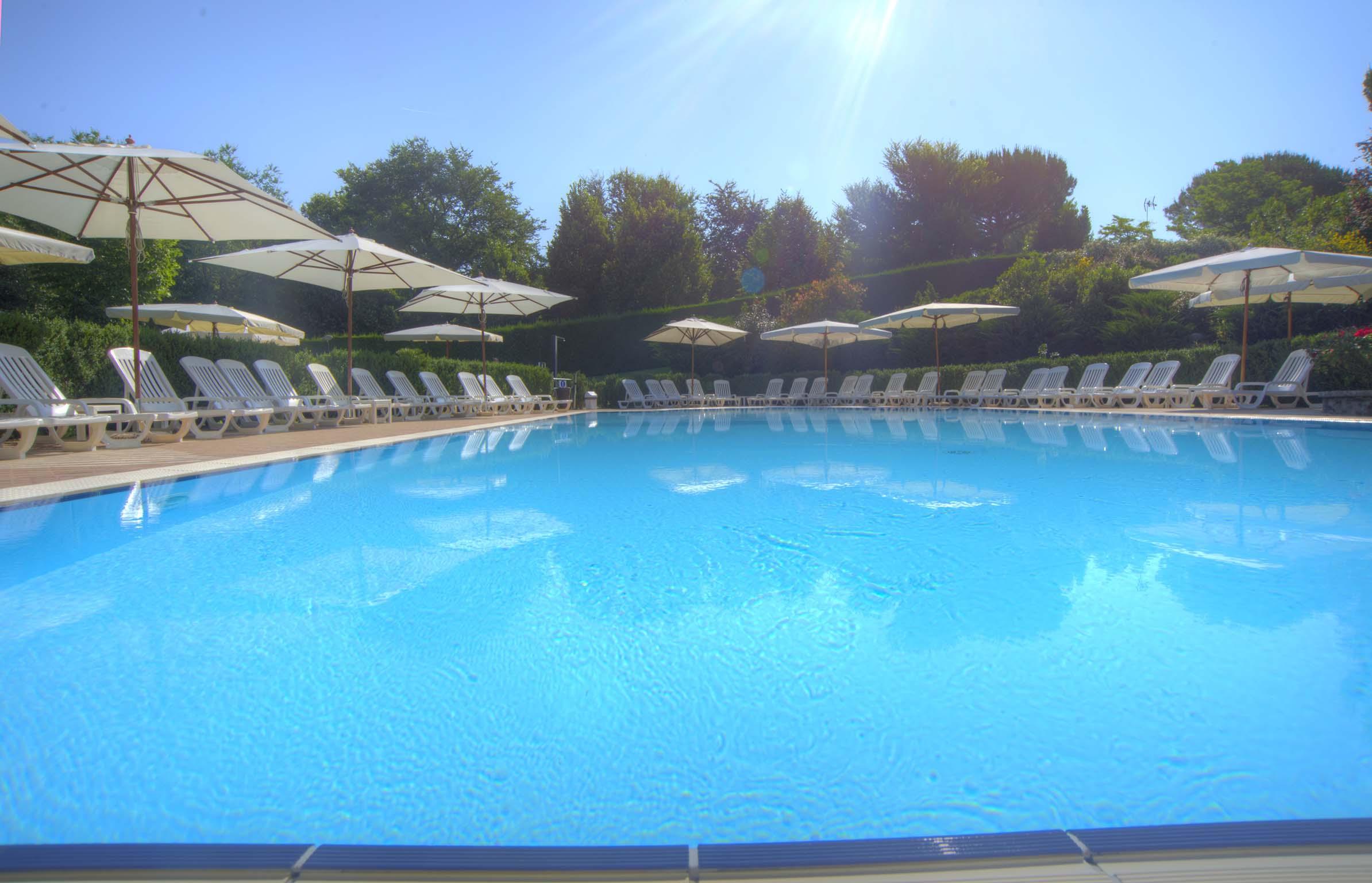 Flaminio Village Park Campeggio 4*