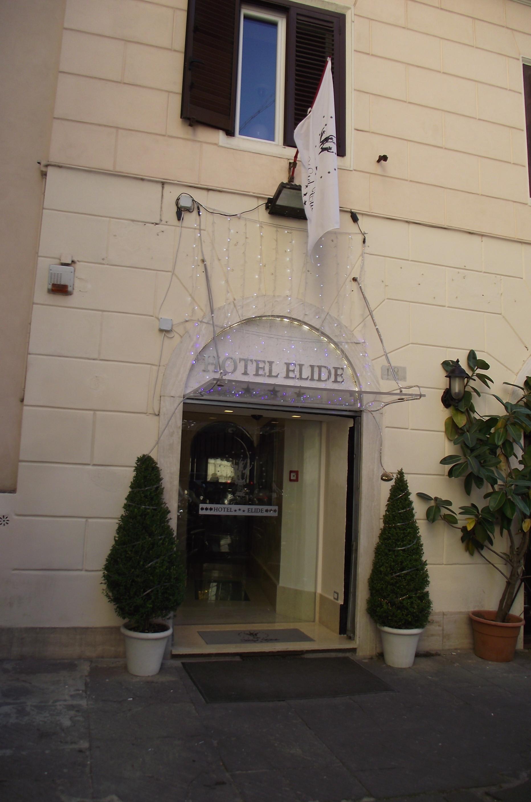 Hotel Elide 3*