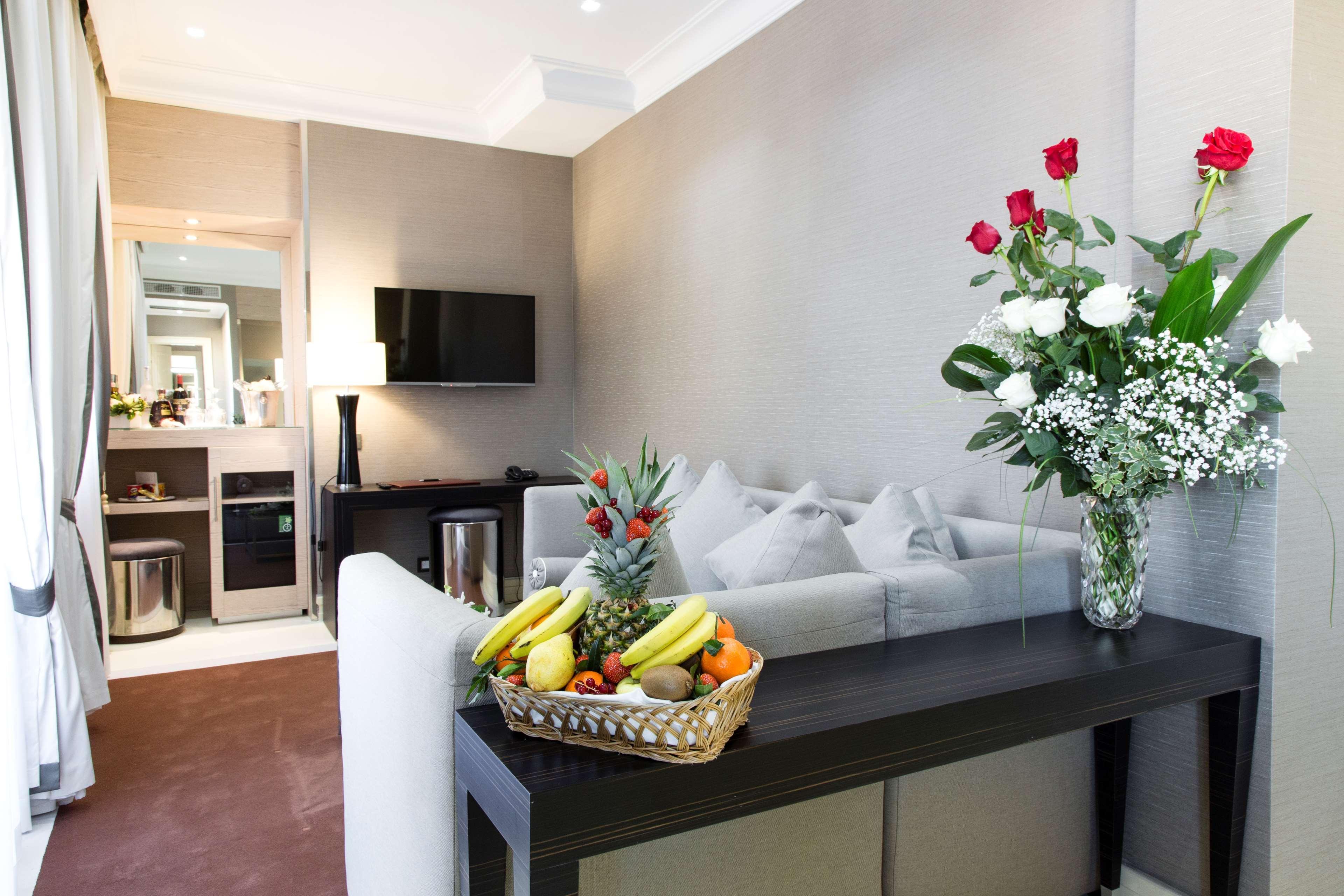 Radisson Blu Ghr 4*