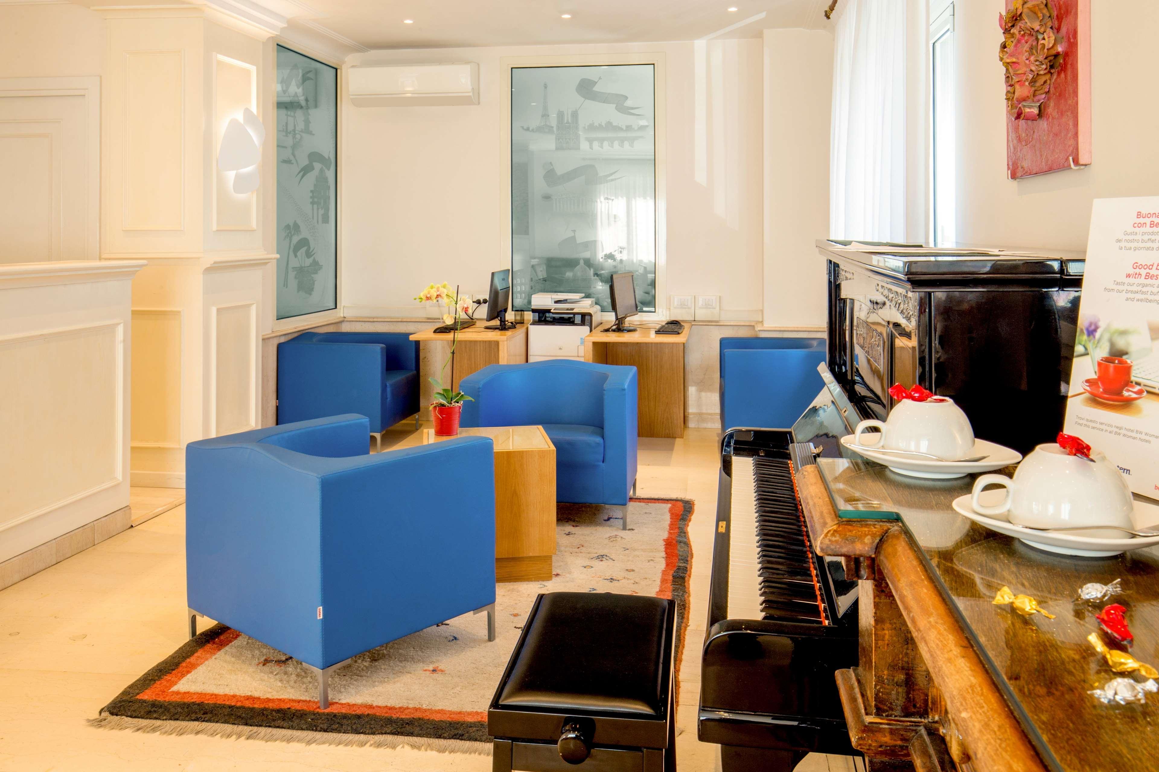 Best Western Globus Hotel 3*