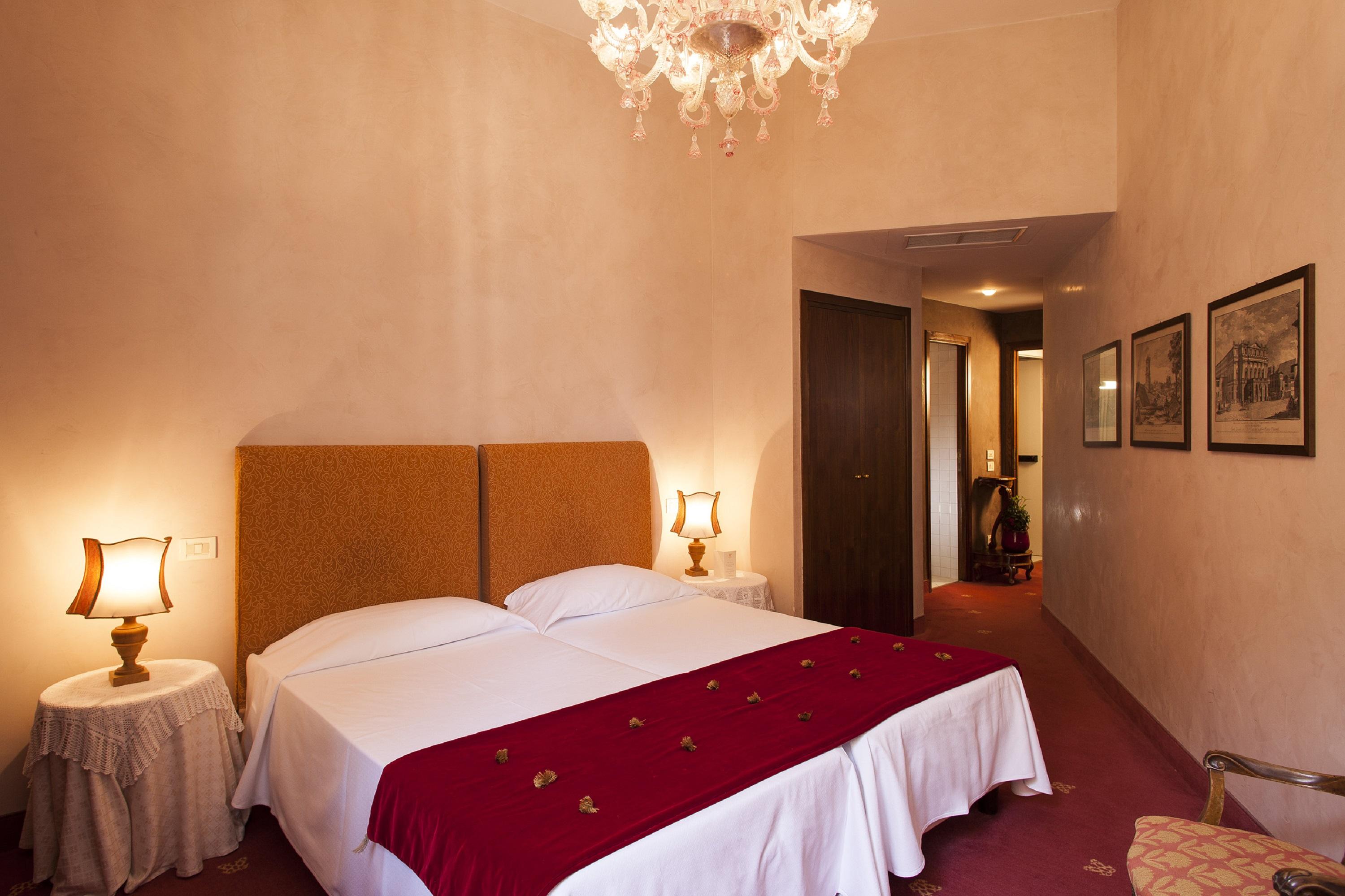 Hotel Columbia 3*