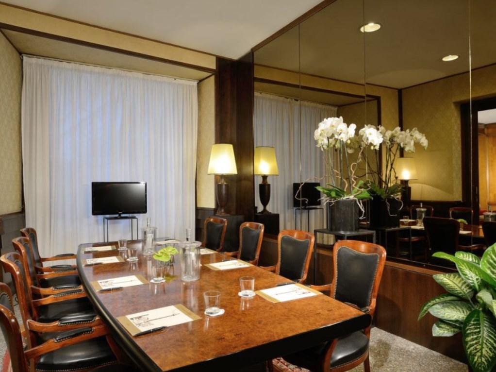 Colonna Palace Hotel
