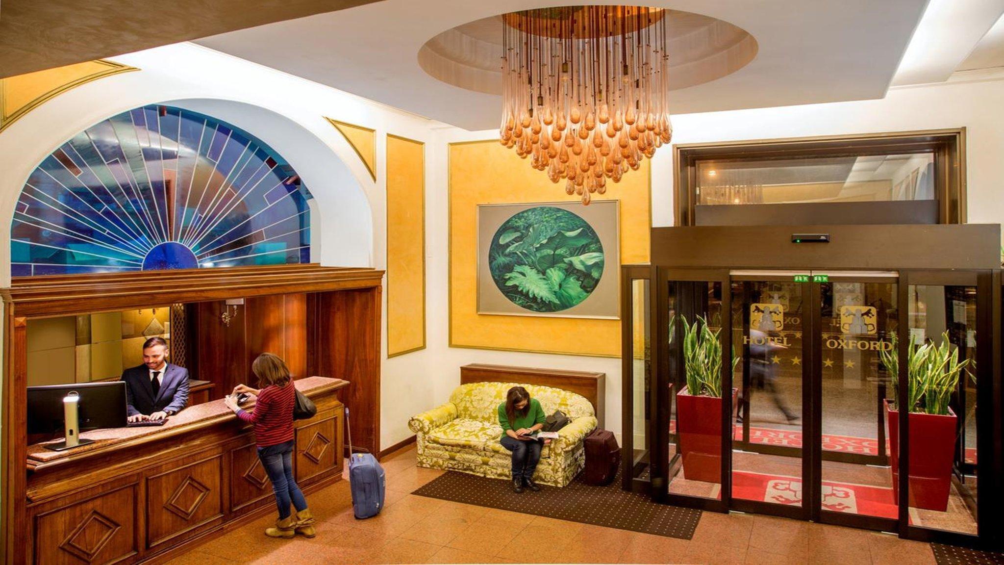 Hotel Oxford 4*