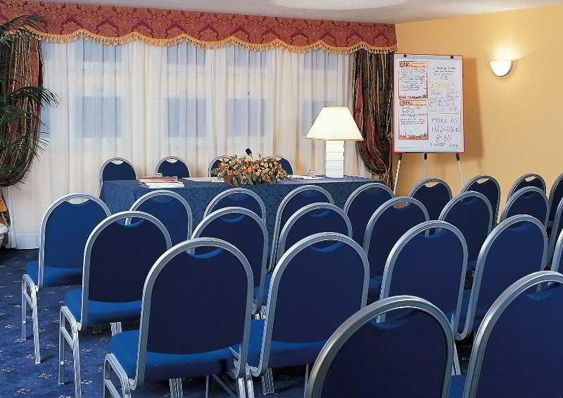 Warmthotel Hotel