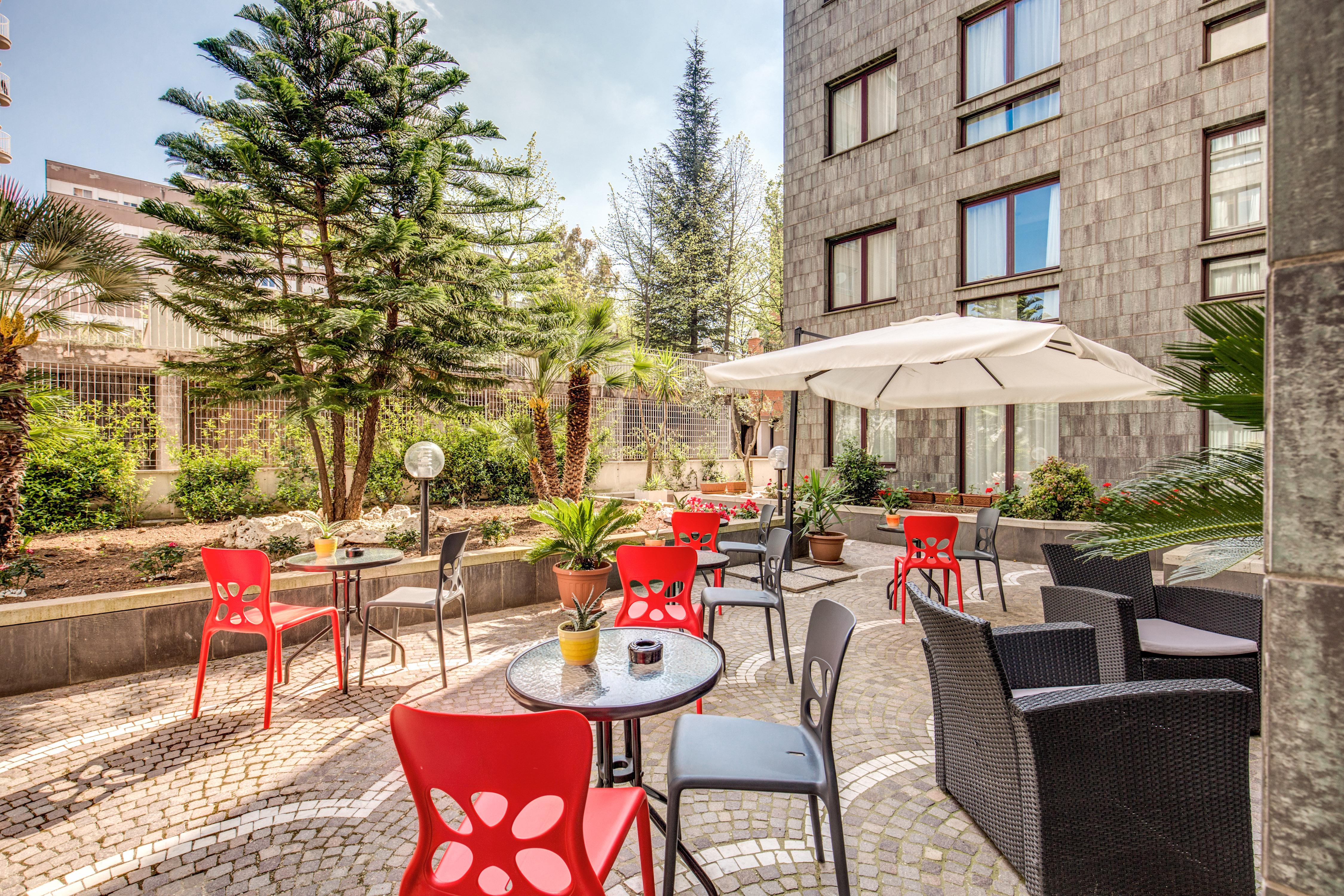 Warmthotel Hotel