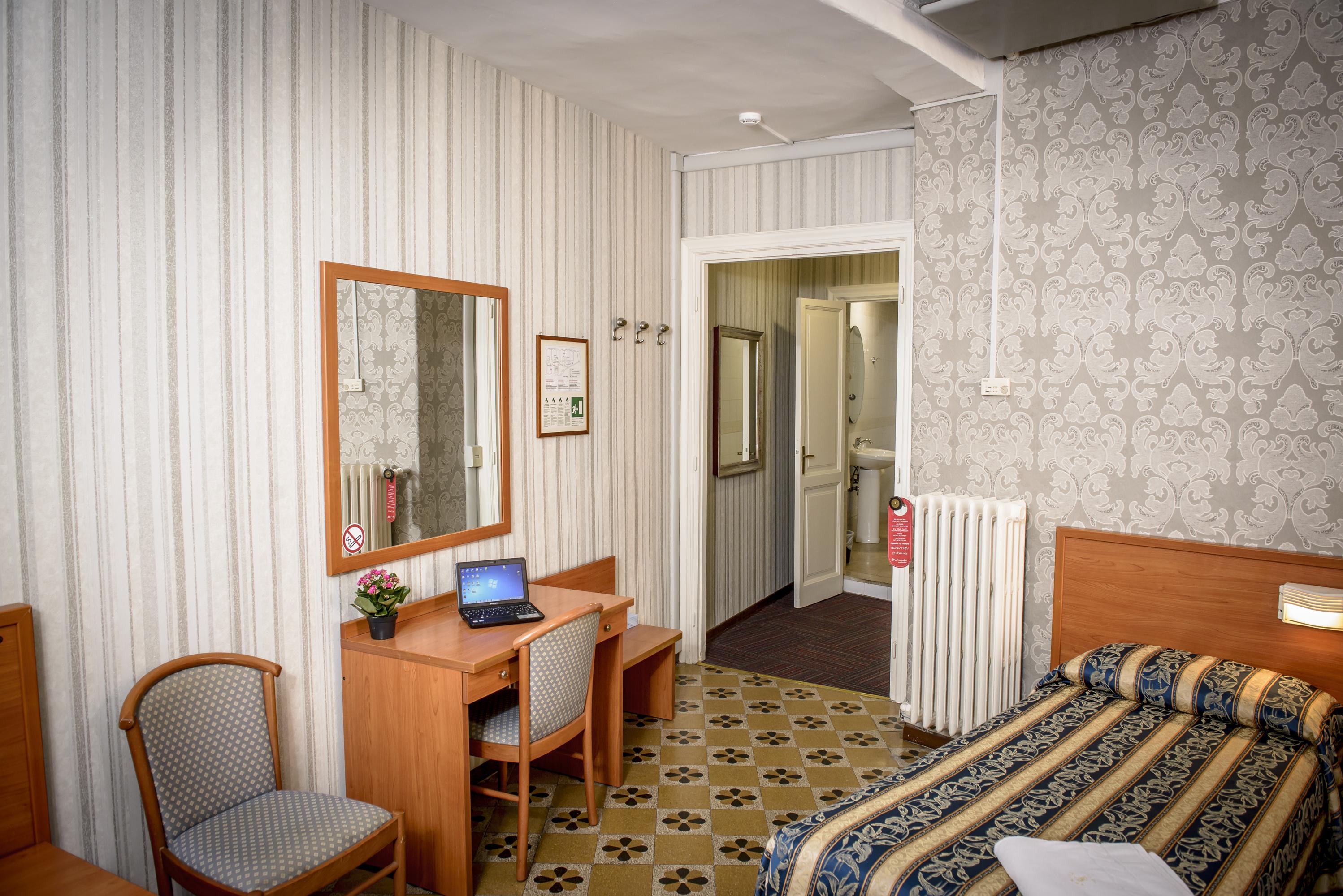 Emmaus 3* Roma