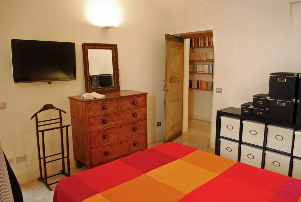 Piazza Farnese Apartment
