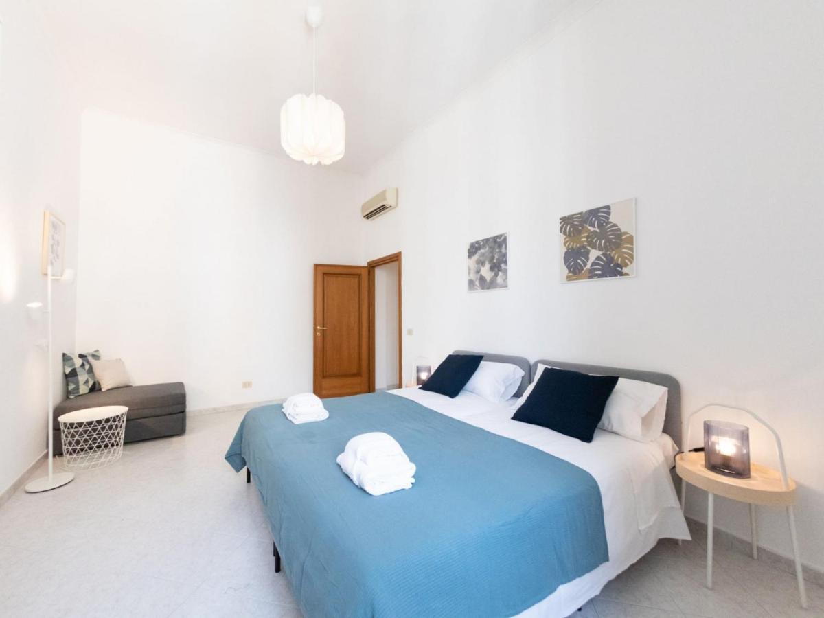 The Rent - Lovely Two-bedroom Near Termini Station Rome