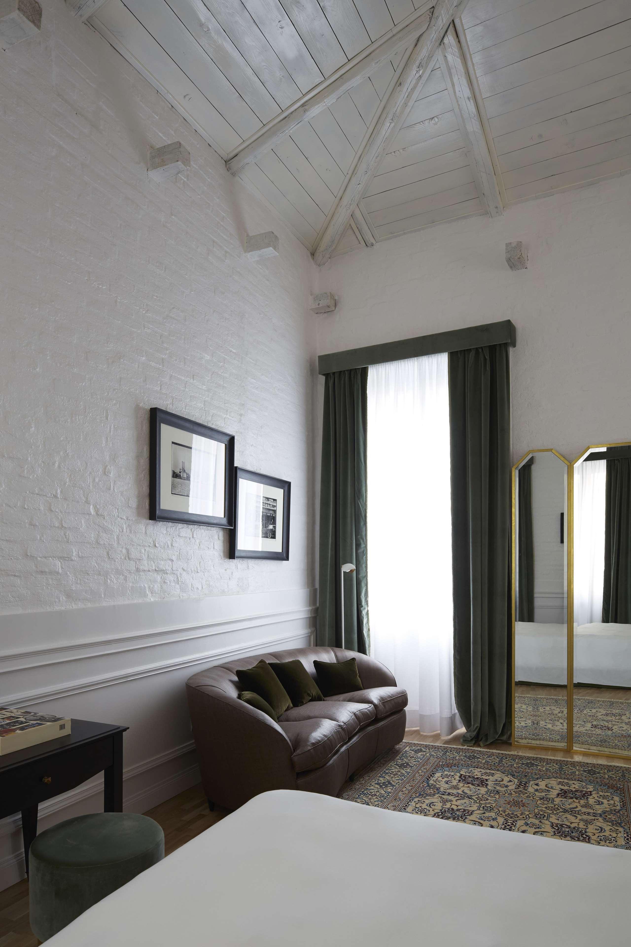 Palazzo Dama - & - Preferred &