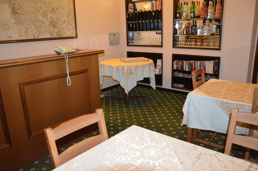 Texas Hotel 2*