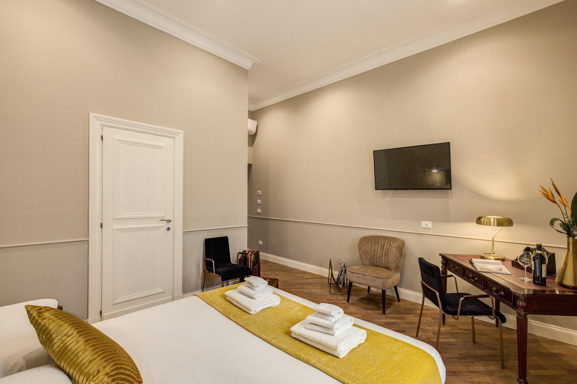 Charme Spagna Boutique Hotel 3*