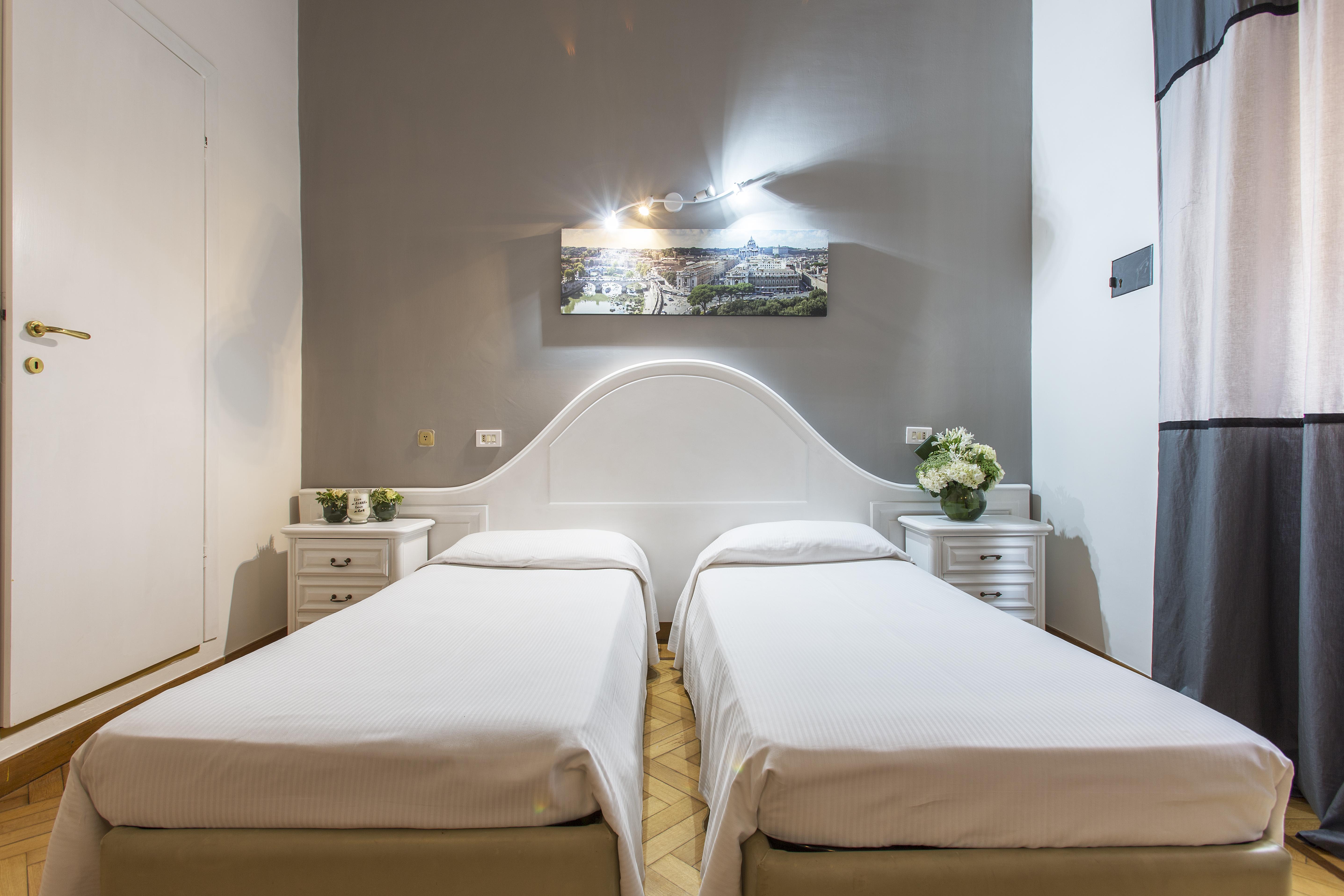 Hotel Trinita Dei Monti Rome