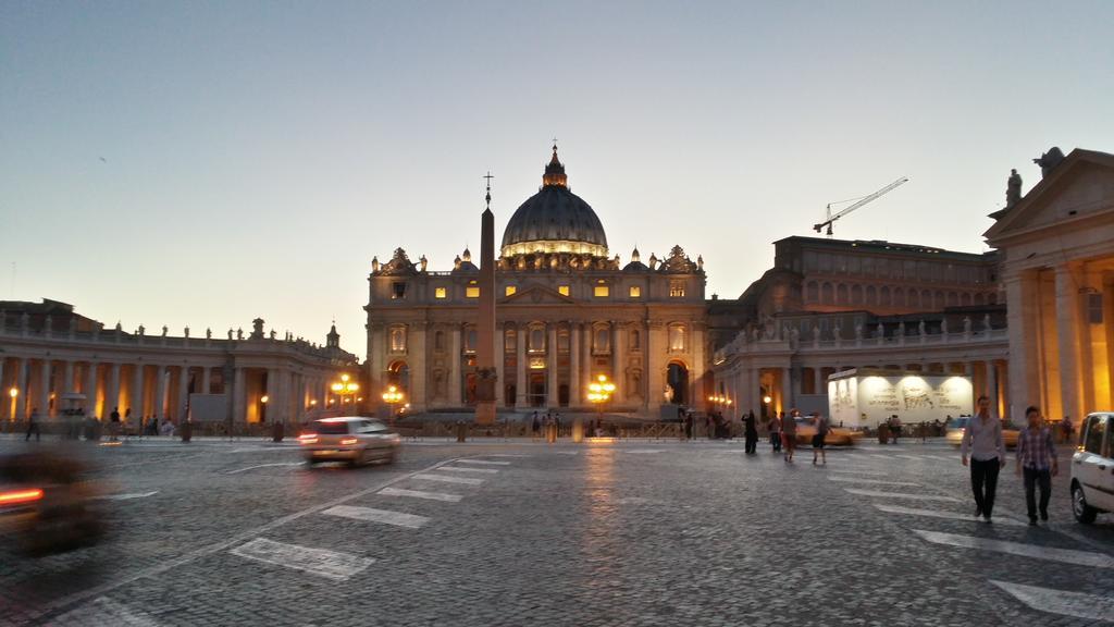 Vatican Bed & Breakfast 2*