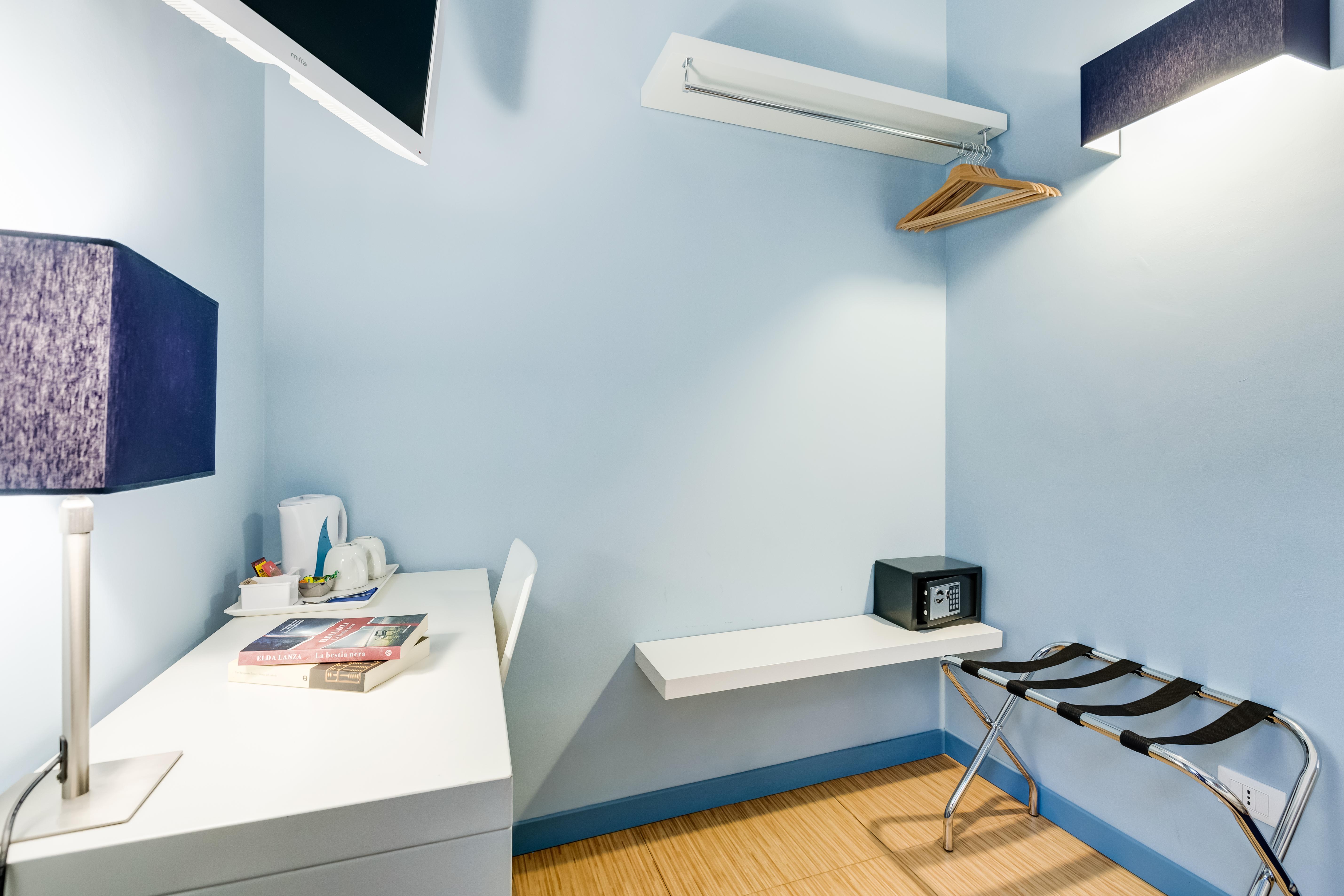 Easy Budget Colosseo 3* Rome