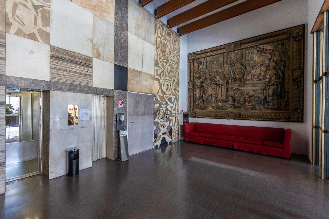 Amazing Via Parigi Apartment Rome
