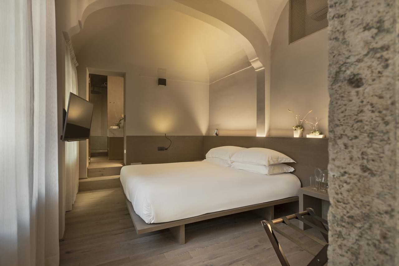 Hotel Dei Barbieri Rome