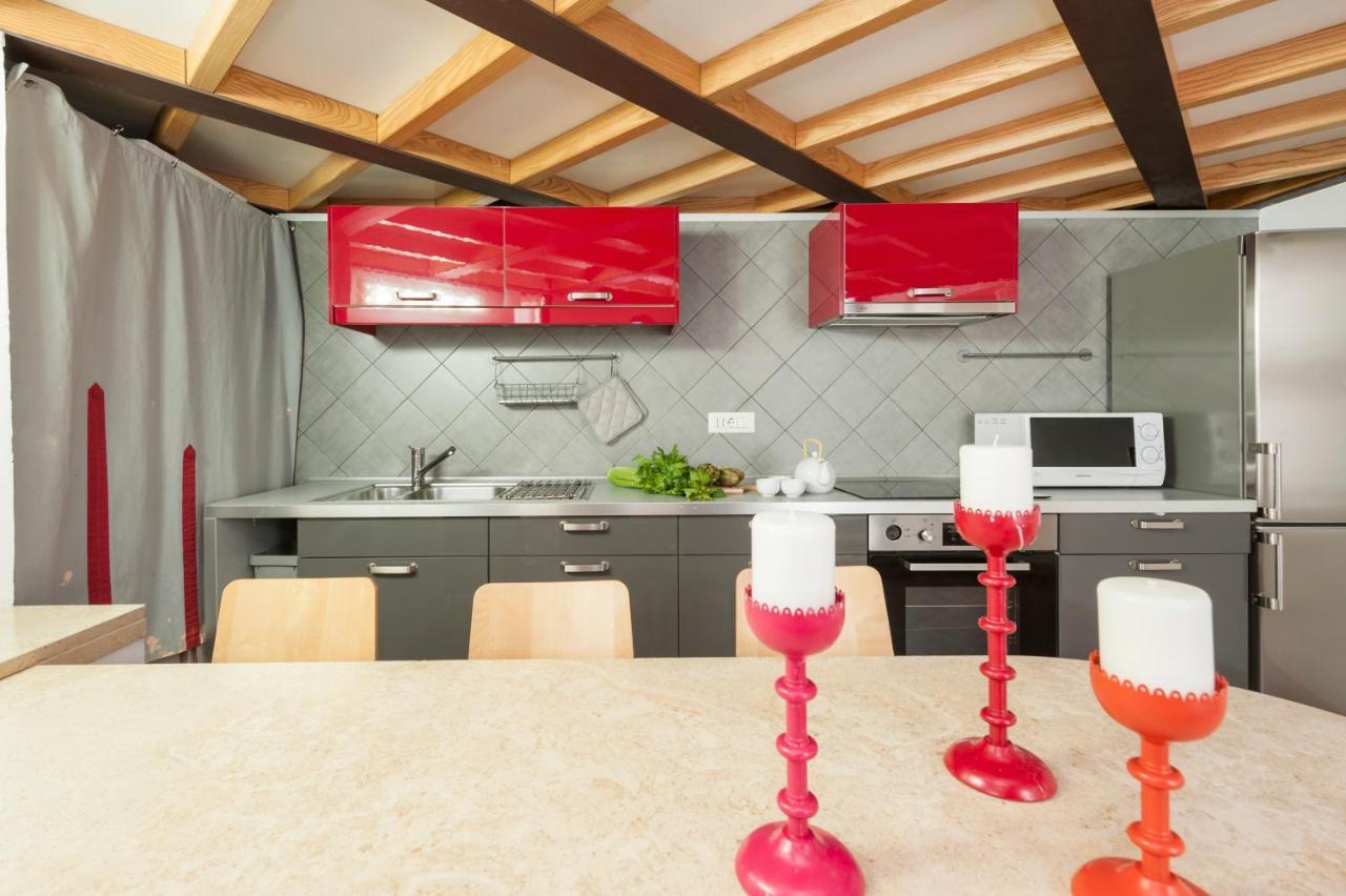 Apartment Inviting 3-bed In 4mins To Colosseo Rome