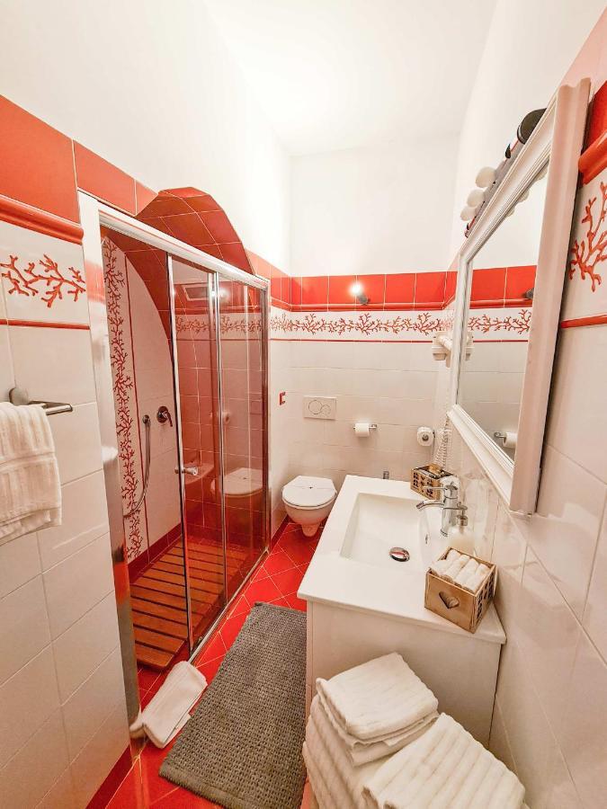 Via Vittoria Quattro Apartment Rome