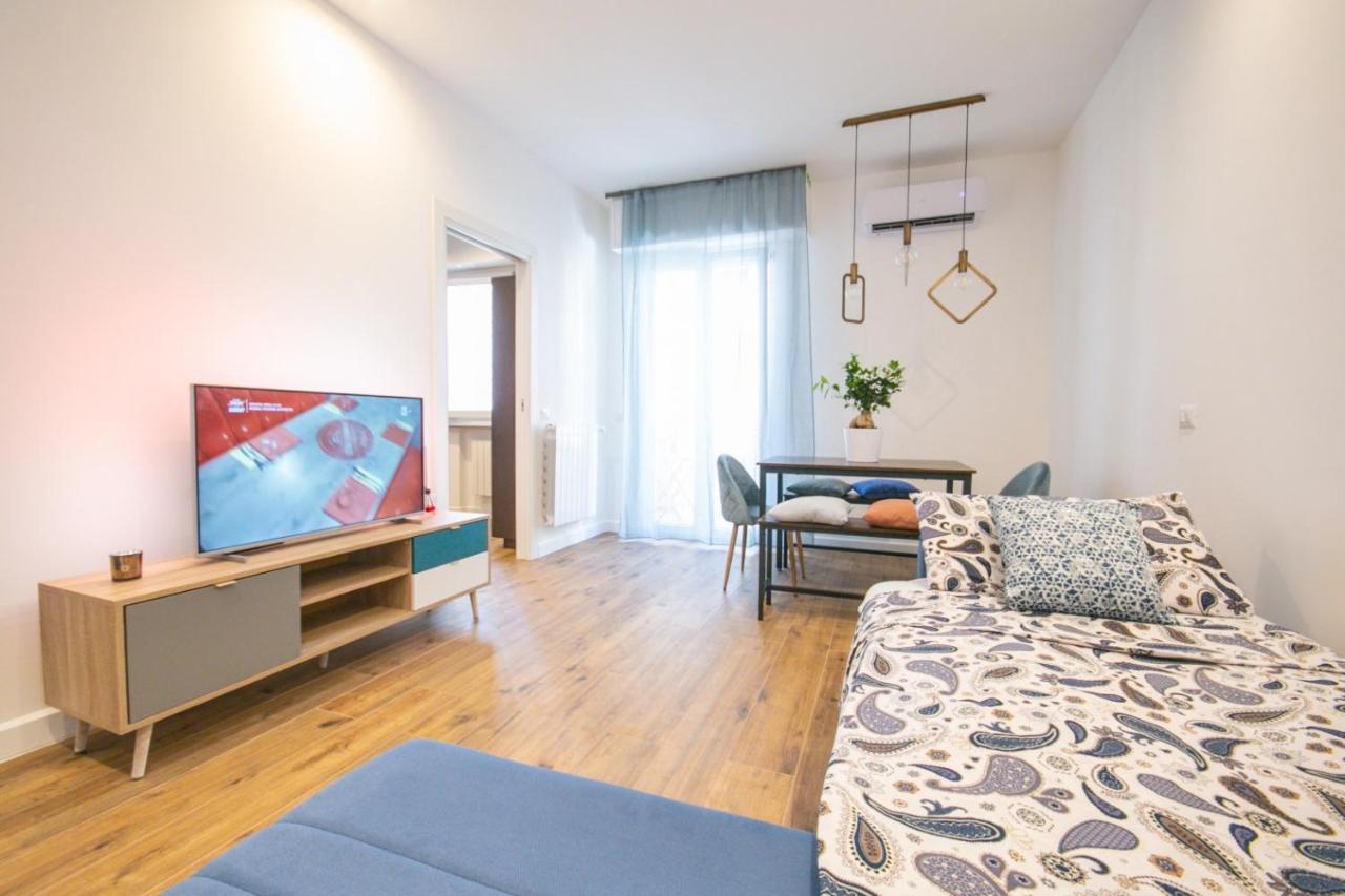 Vacanze Romane Apartment *