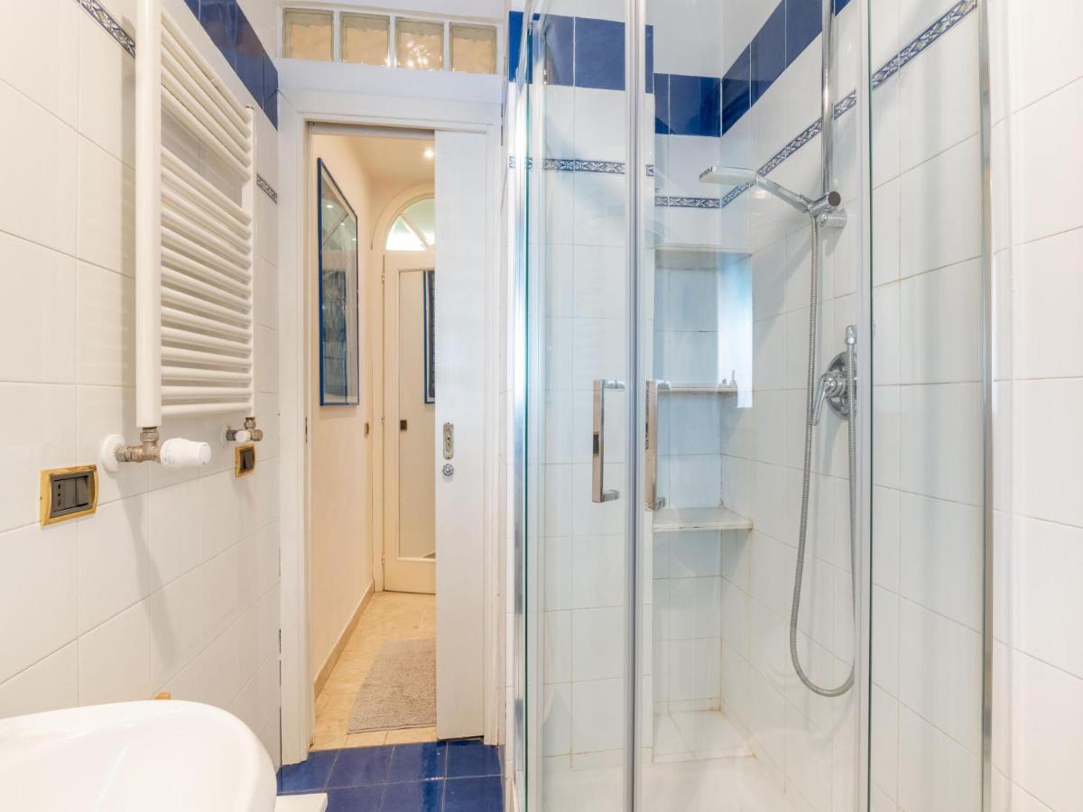 Belvilla By Oyo Victoria House Apartment *