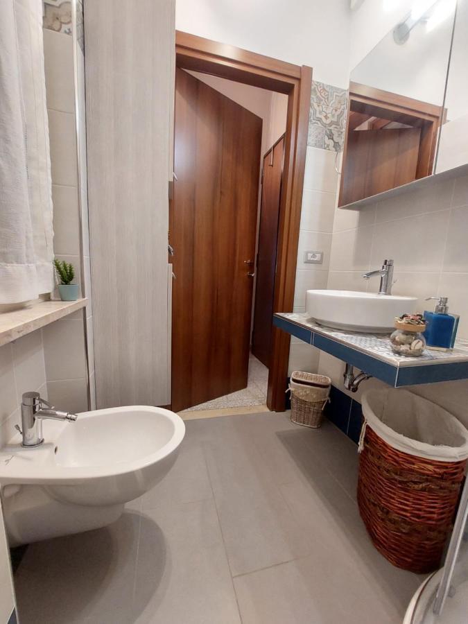 C R A Zy For Rhome Apartamento