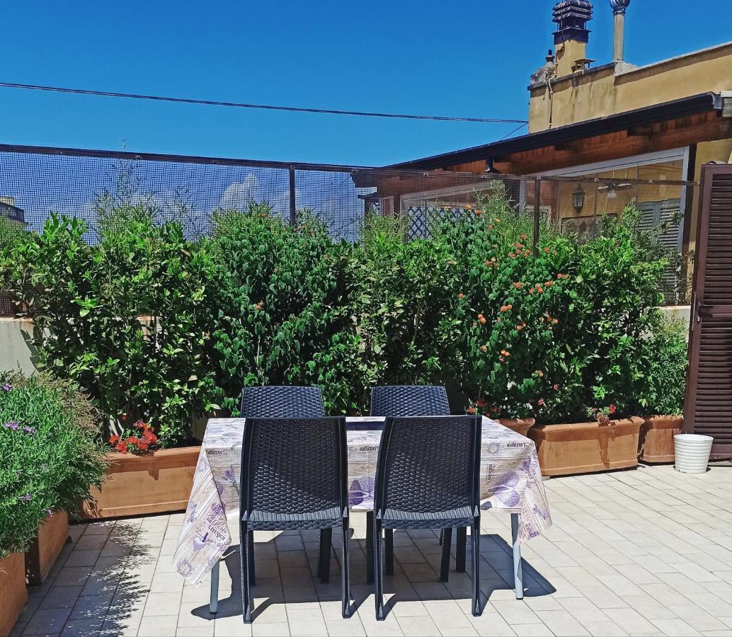 Living By Vatican With Panoramic Terraces In Appartement *