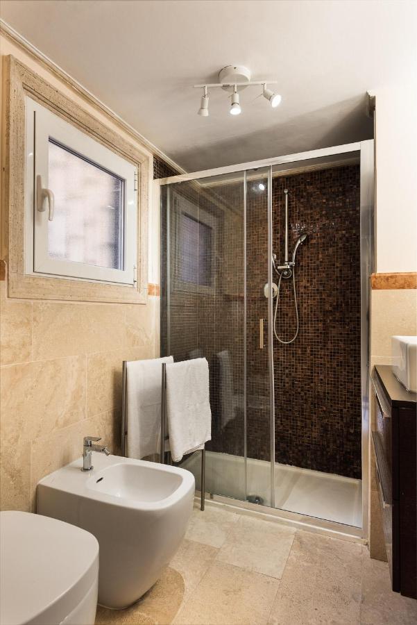 Appartamento Nsm 71viadelcorso Con Terrazzo