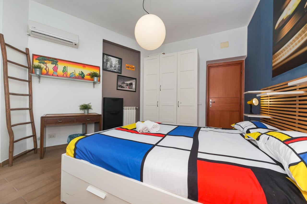 Mondrian House