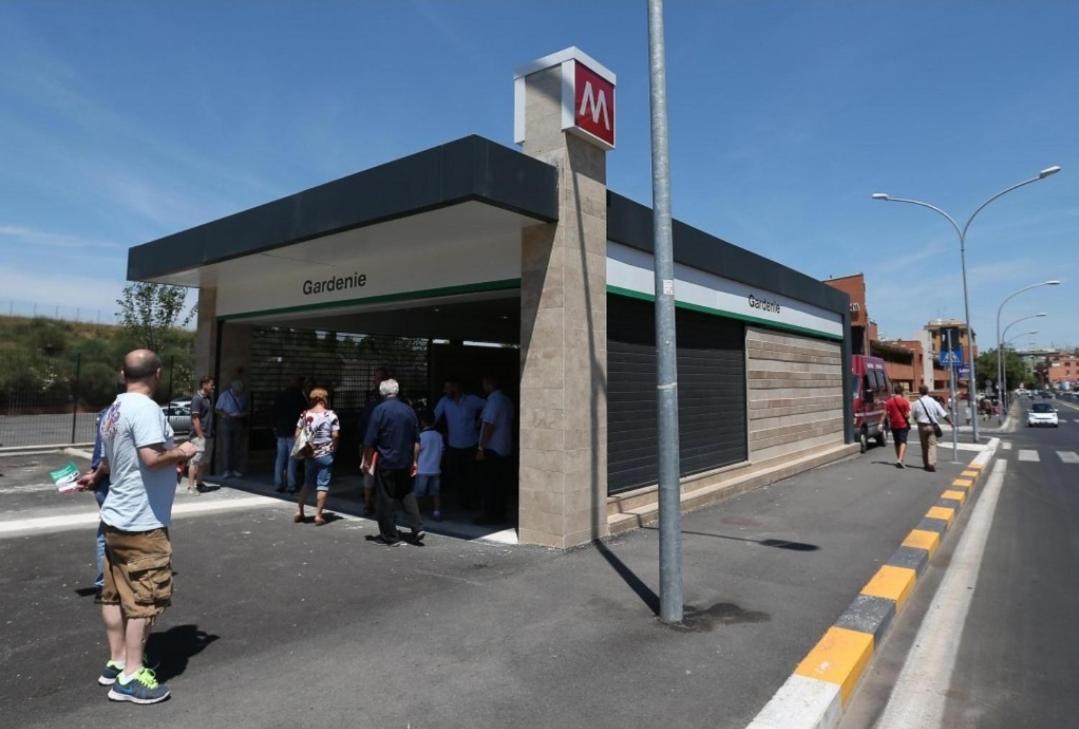 Intero Centocelle Roma. Affaccio Metro Apartment