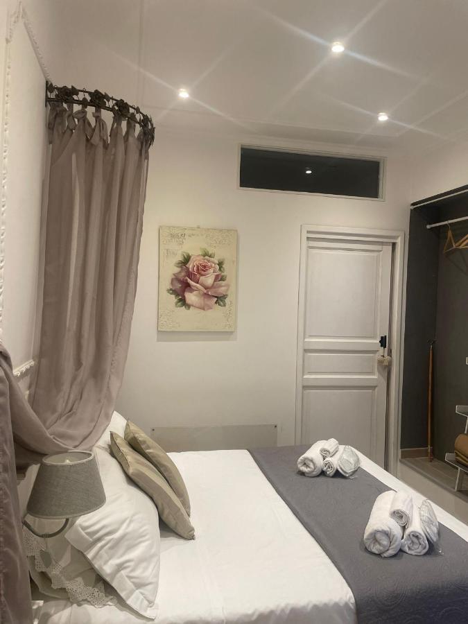 Vatican Boutique Couette-café Rome