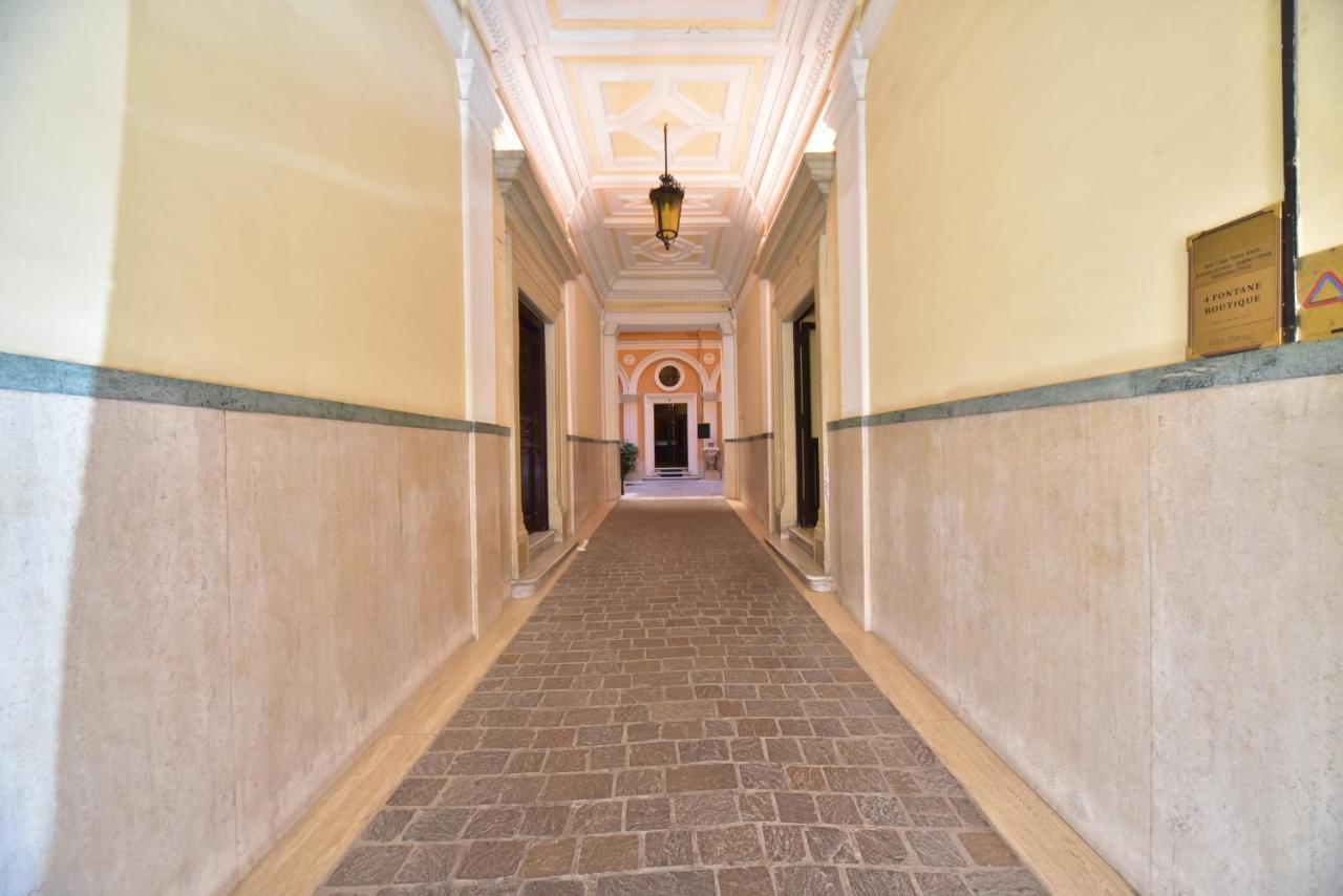 Sacconi Palace * Rome
