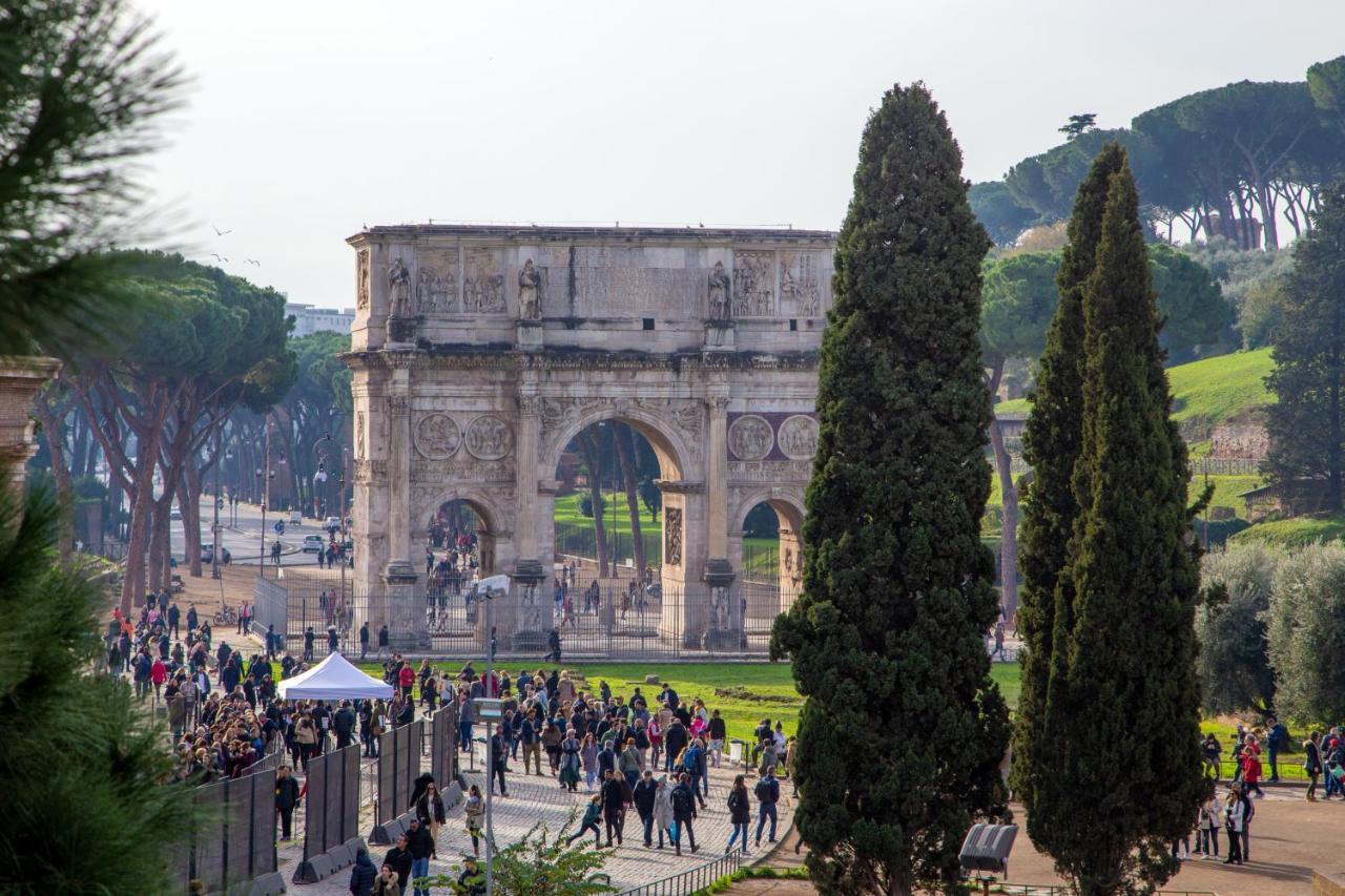 Emperor's View - In Colosseum Apartment *