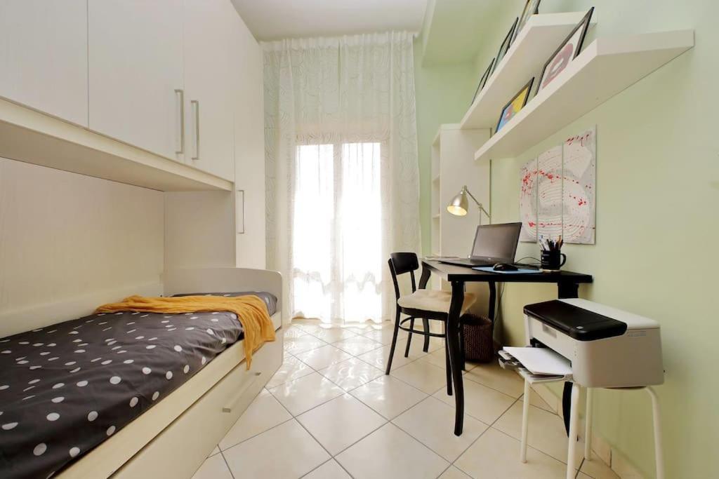 Relax Rome: Balcony Flat Near Gemelli Station *