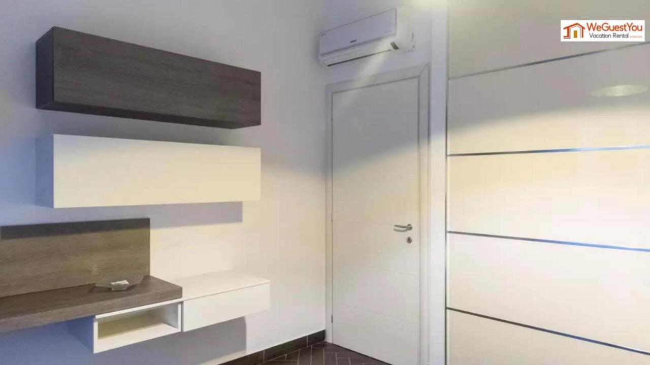 Erika S. Peter Walking Distance Apartment