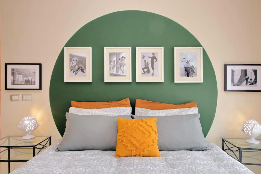 Relax With 2 Balconies - 2 Bedroom Flat, 3rd Floor With Lift, High Comfort, Quite, A Walk From Urban Train Station Gemelli And Metro A Stops Battistini & Cornelia Connecting To Center In 20 Minutes, 2 Steps From Bus Stop, Cycle Path, Groceries * Rome