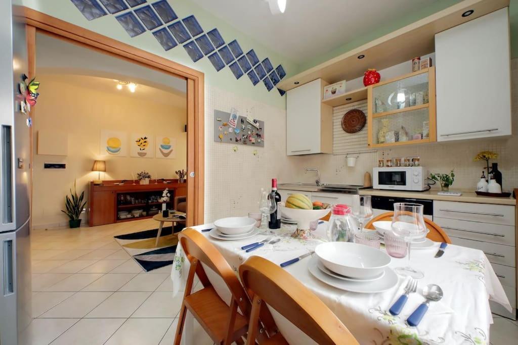 Relax Rome: Balcony Flat Near Gemelli Station Roma