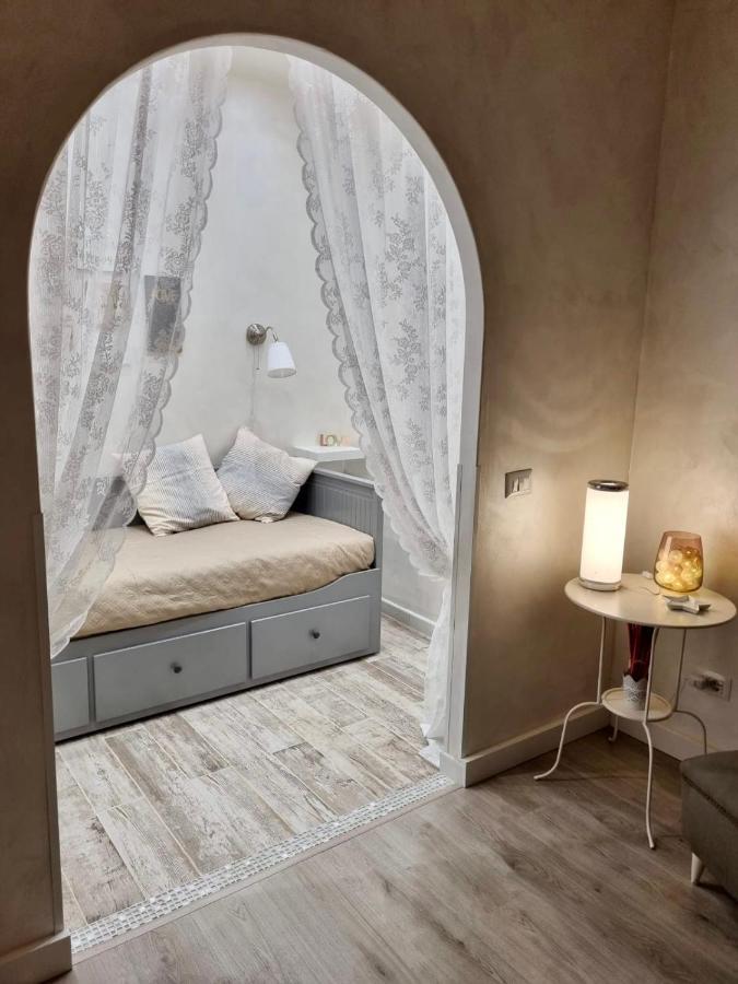 Close To The Coloseum, 2 Minutes Walk From Metro A Appartement