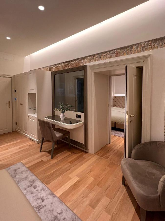 Martina Guest house *