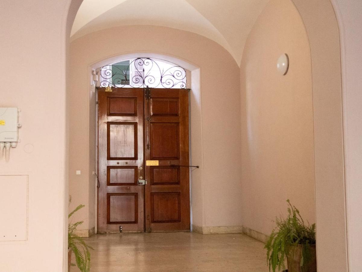 The Rent - Spacious Near Termini Station