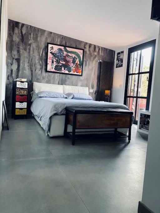 Industrial Loft Nella Periferia Di Appartamento Roma