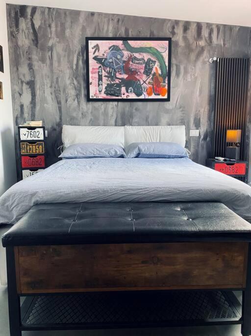 Industrial Loft Nella Periferia Di Apartamento Roma