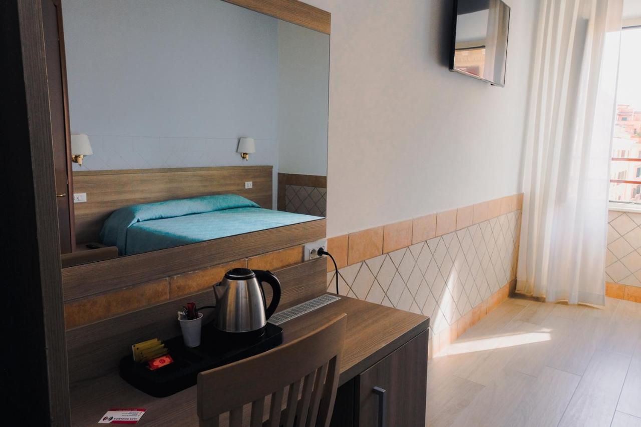 Square Guest house *