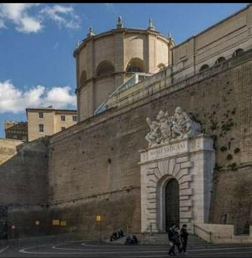 Vatican Giuliana 38