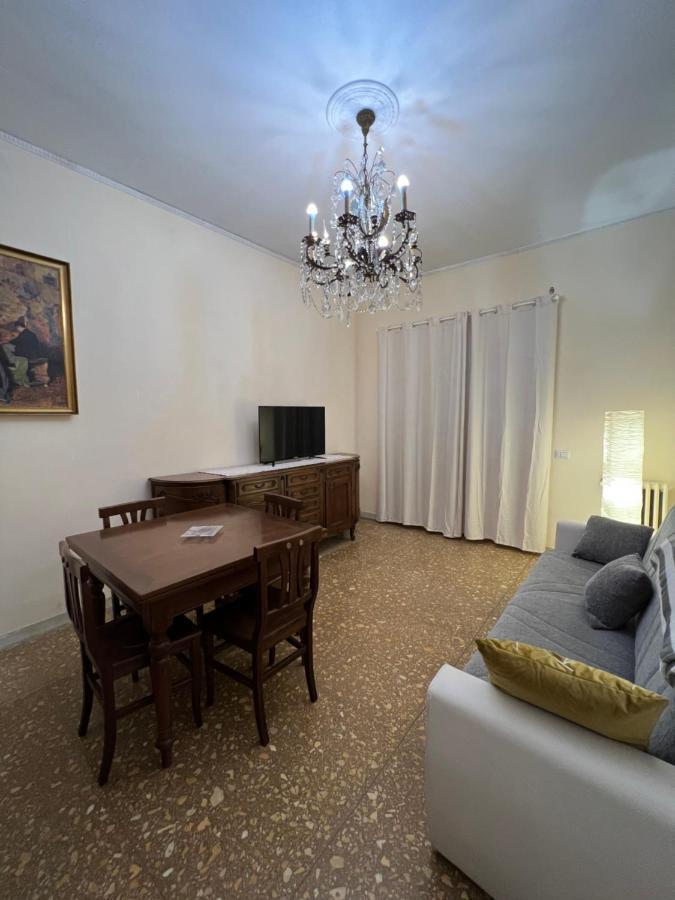 Palazzo Senesi Apartamento *
