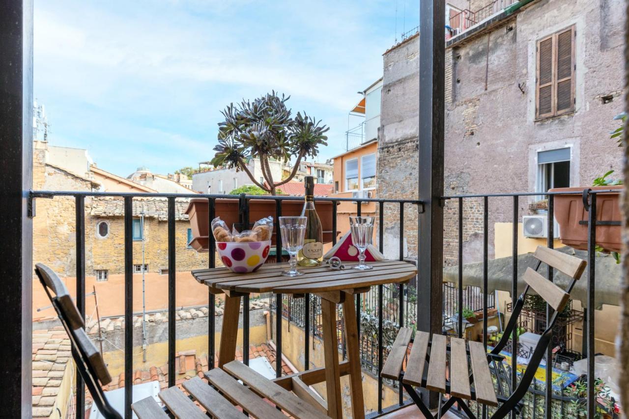 Trastevere House With Balcony,quiet New Appartamento *