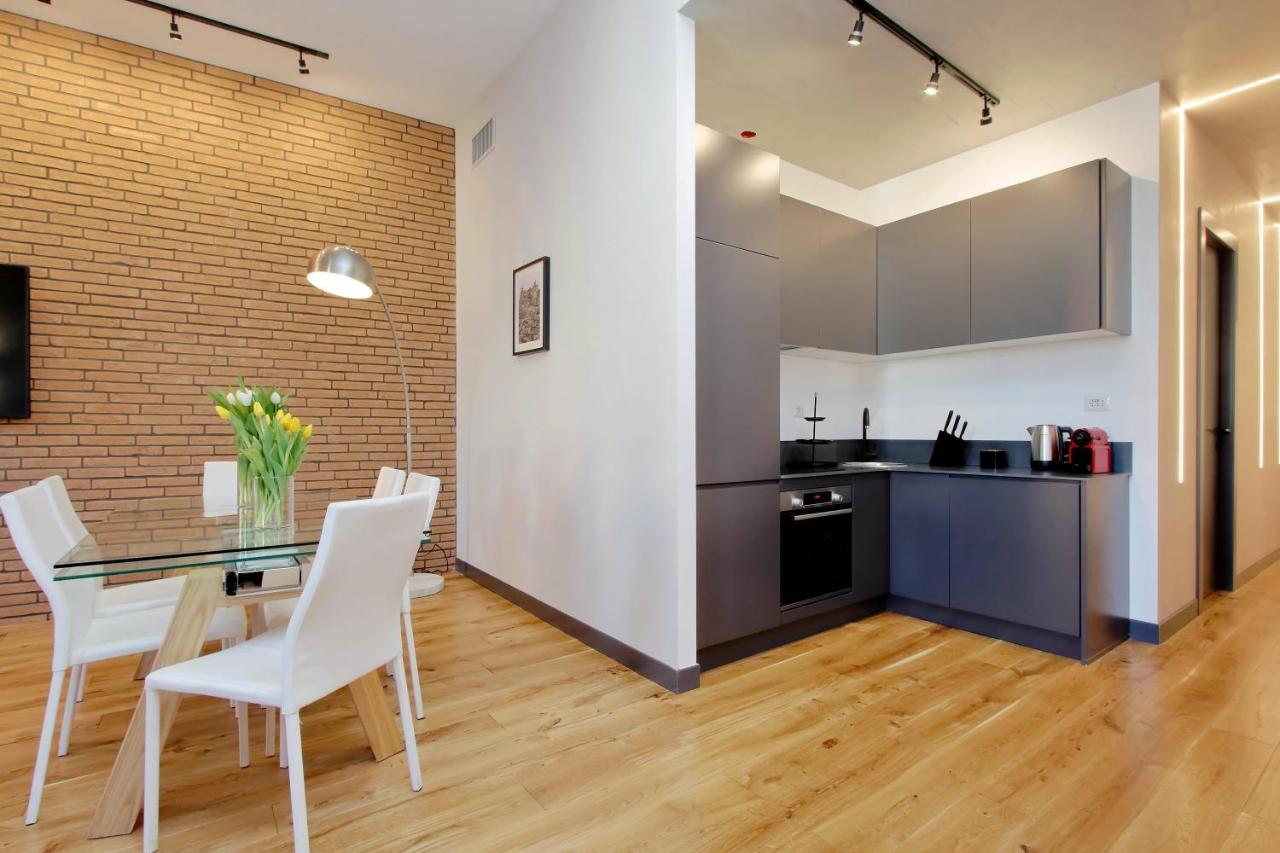 Eve Monti Penthouse *